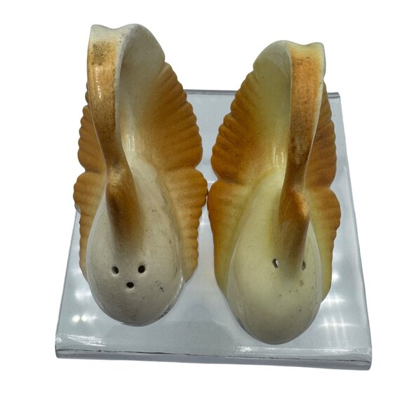 Vintage Ceramic Fish Salt & Pepper Shakers Hand-Painted Yellow & White - Picture 2 of 6